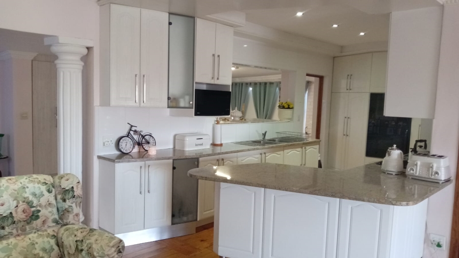 3 Bedroom Property for Sale in Despatch Central Eastern Cape